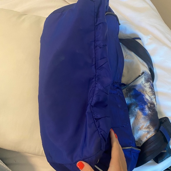 Lululemon Messenger bag - Picture 3 of 3